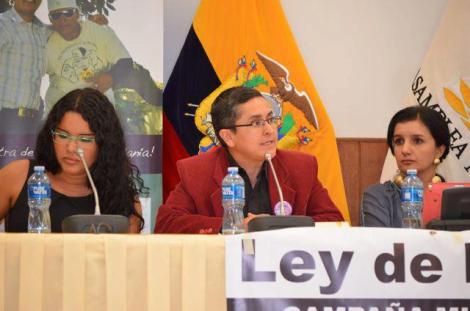 Género en la Cédula Ecuador - Revolución Trabs (30)