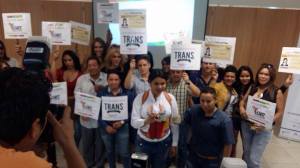 Transexuales logran la sustitución de sexo por genero en la cedula en Ecuador (20)