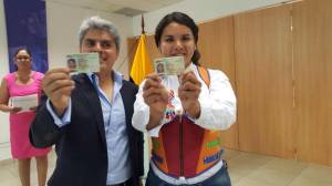 Transexuales logran la sustitución de sexo por genero en la cedula en Ecuador (5)
