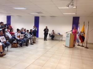 Transexuales logran la sustitución de sexo por genero en la cedula en Ecuador (9)